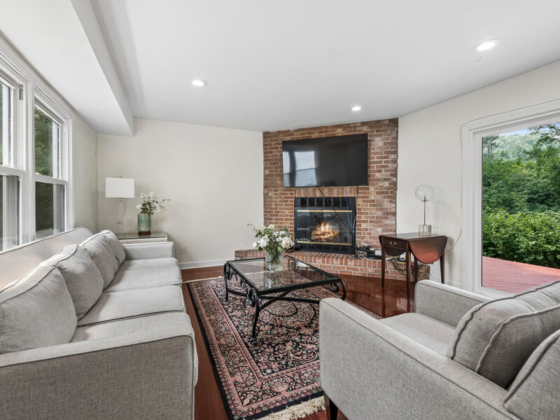 2910 Cherokee Lane Riverwoods IL 60015