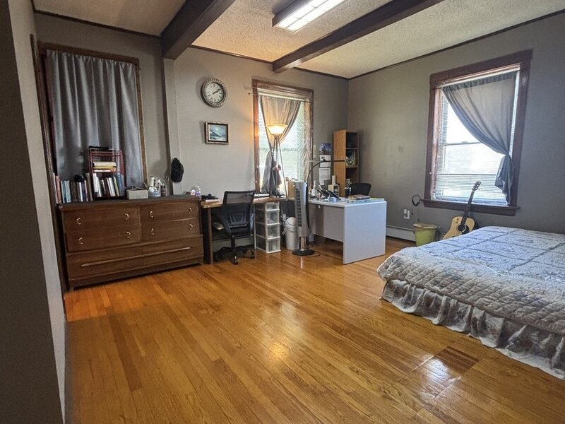 4825 W Jarlath Street Lincolnwood IL 60712