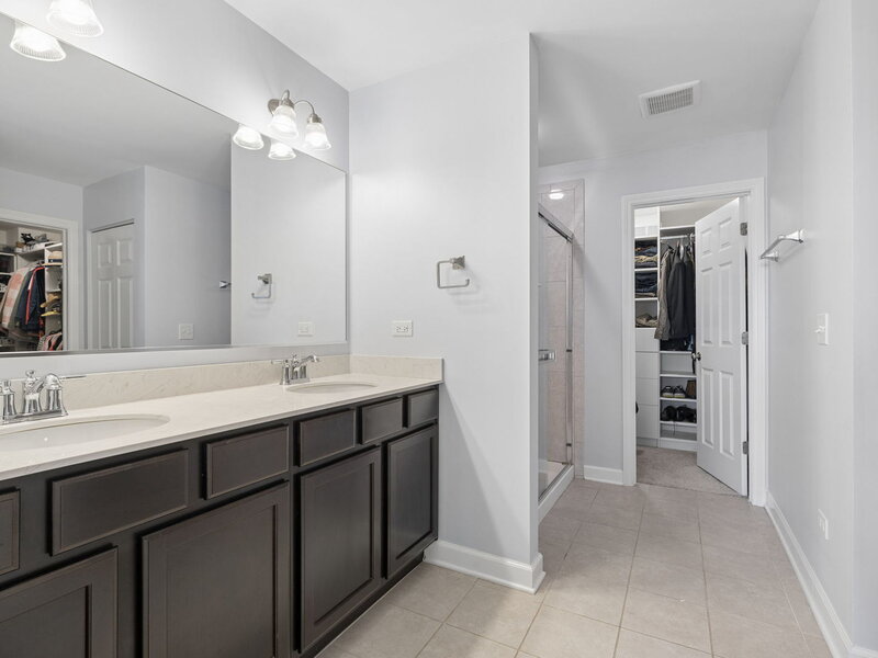 13824 Amelia Drive Lemont IL 60439