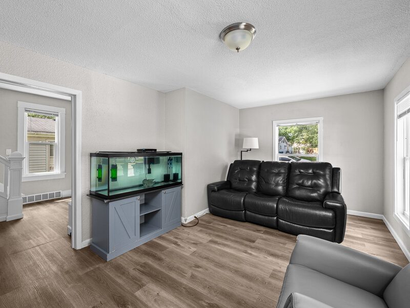 220 30th Avenue East Moline IL 61244