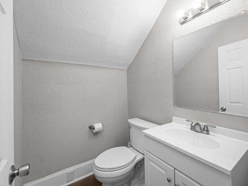 220 30th Avenue East Moline IL 61244