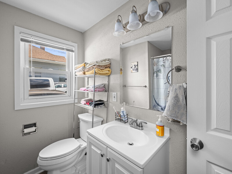 220 30th Avenue East Moline IL 61244