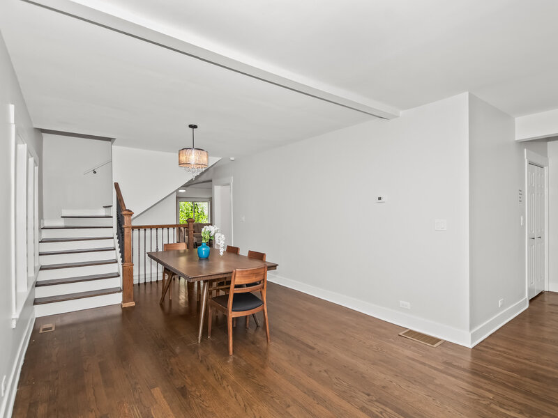 5529 W Cornelia Avenue Chicago IL 60641