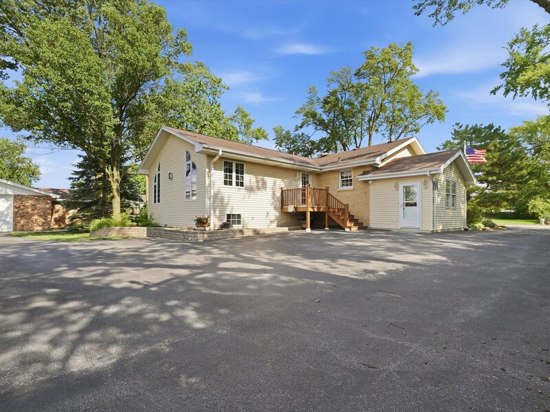 24 W 168th Street South Holland IL 60473