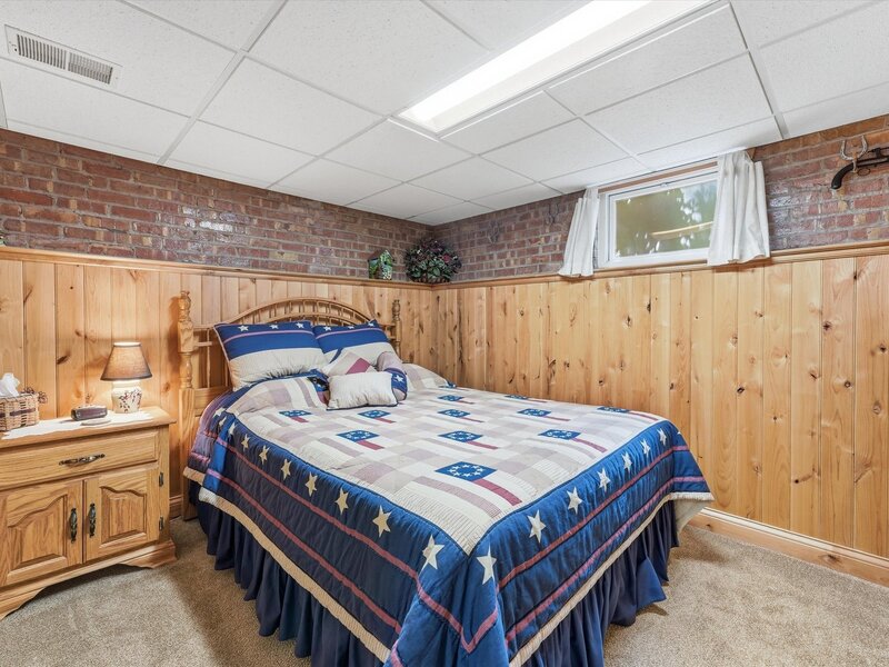 24 W 168th Street South Holland IL 60473