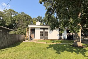 Photo of 121 Oak Drive Dekalb IL 60115