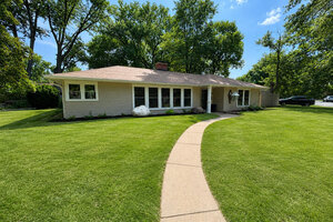Photo of 230 Mantua Street Park Forest IL 60466