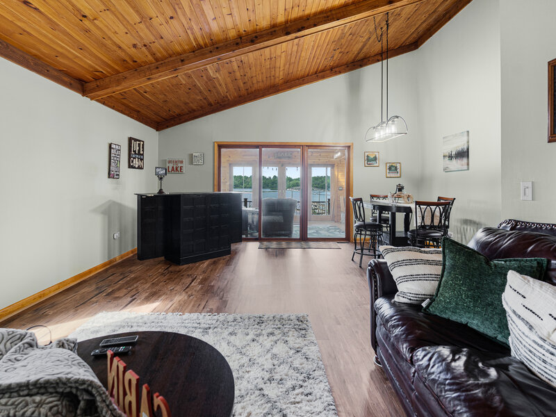 4122 W Lake Shore Drive Wonder Lake IL 60097