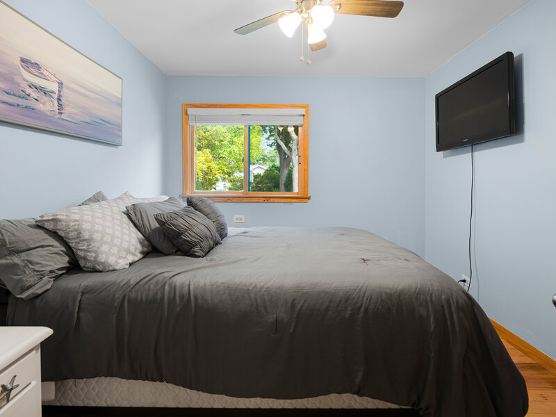 4122 W Lake Shore Drive Wonder Lake IL 60097