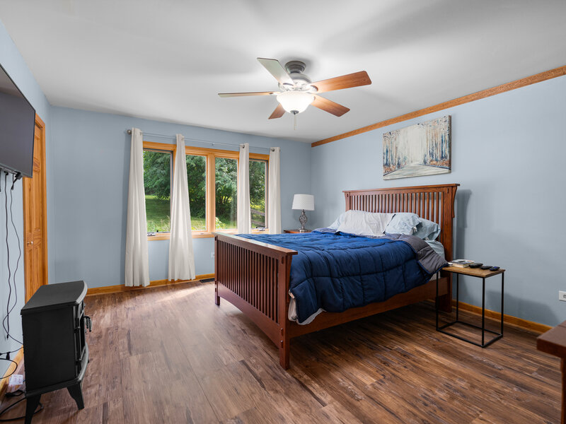 4122 W Lake Shore Drive Wonder Lake IL 60097