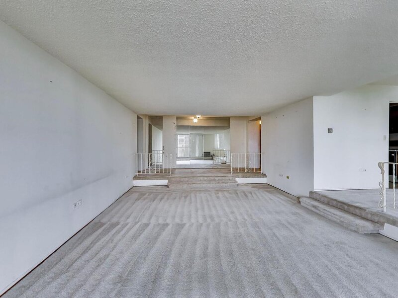 8809 W Golf Road Niles IL 60714