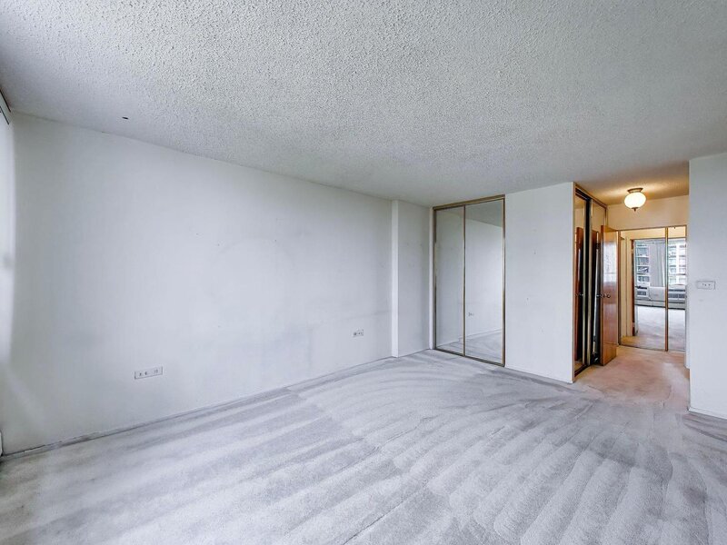 8809 W Golf Road Niles IL 60714