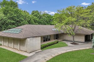 Photo of 4 Far Hills Road Barrington Hills IL 60010