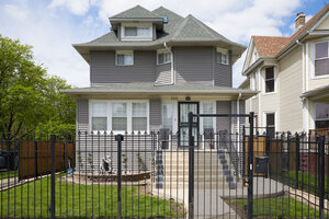 Photo of 200 N Mayfield Avenue Chicago IL 60644