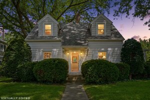 Photo of 511 27th Avenue Moline IL 61265