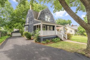 Photo of 4142 Wolf Road Western Springs IL 60558