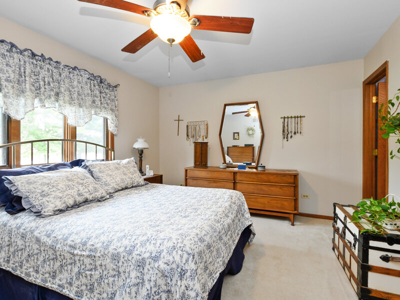 8955 Linden Drive Tinley Park IL 60487