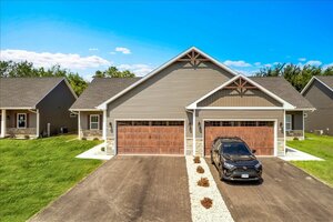 Photo of 609 Anjali Court Sycamore IL 60178