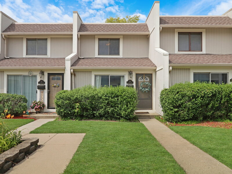 539 Quail Creek Drive Grayslake IL 60030