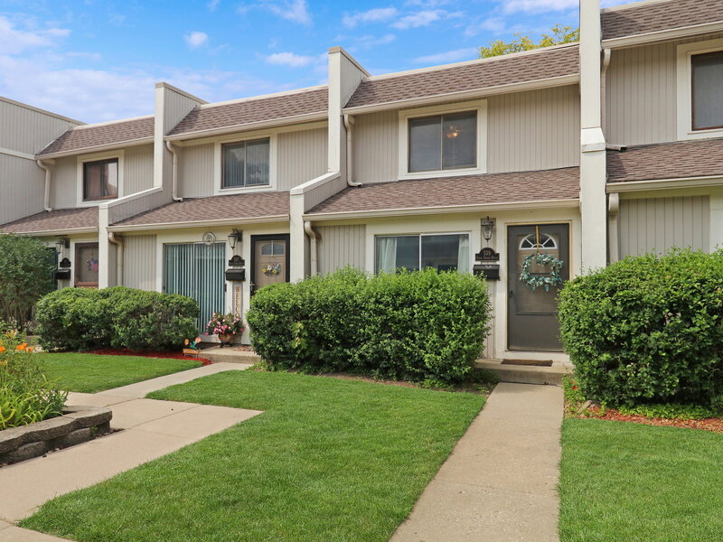 539 Quail Creek Drive Grayslake IL 60030