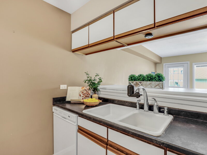 539 Quail Creek Drive Grayslake IL 60030