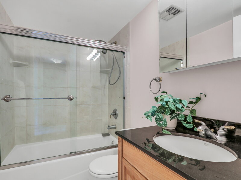 539 Quail Creek Drive Grayslake IL 60030