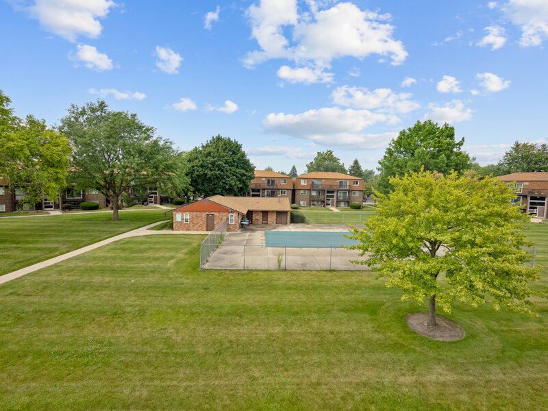 108 Boardwalk Street Elk Grove Village IL 60007