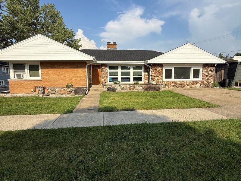 3839 Ridgeland Avenue Berwyn IL 60402