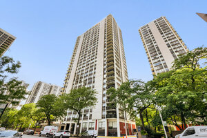 Photo of 1455 N Sandburg Terrace Chicago IL 60610 Unit 2009