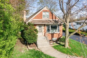 Photo of 1337 Degener Avenue Elmhurst IL 60126