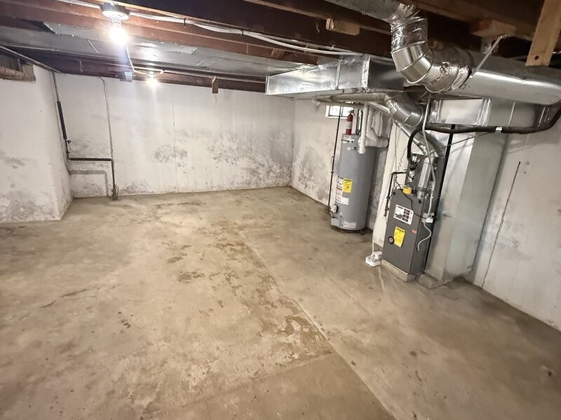 8057 S Saint Louis Avenue Chicago IL 60652