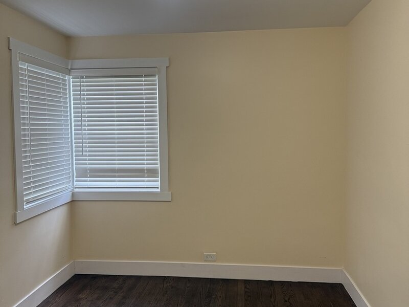 8057 S Saint Louis Avenue Chicago IL 60652