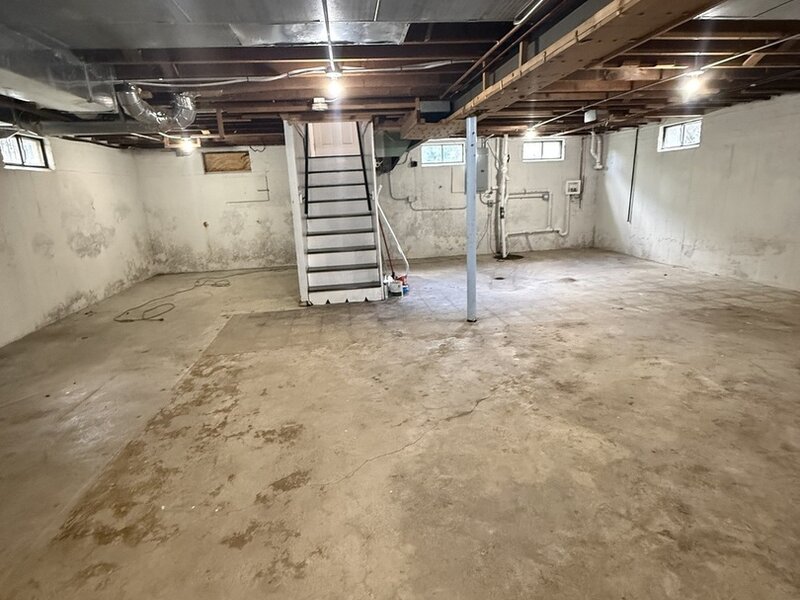 8057 S Saint Louis Avenue Chicago IL 60652