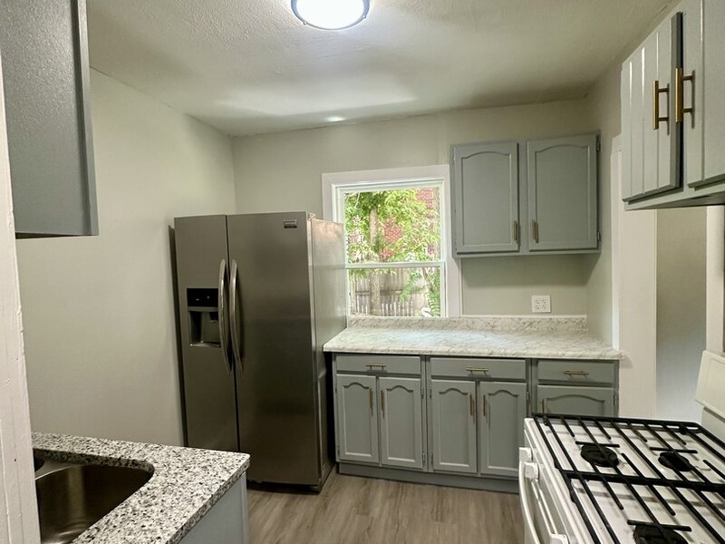 233 Oakwood Avenue Rockford IL 61101