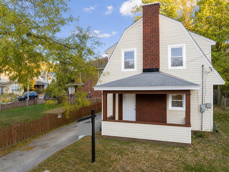 233 Oakwood Avenue Rockford IL 61101