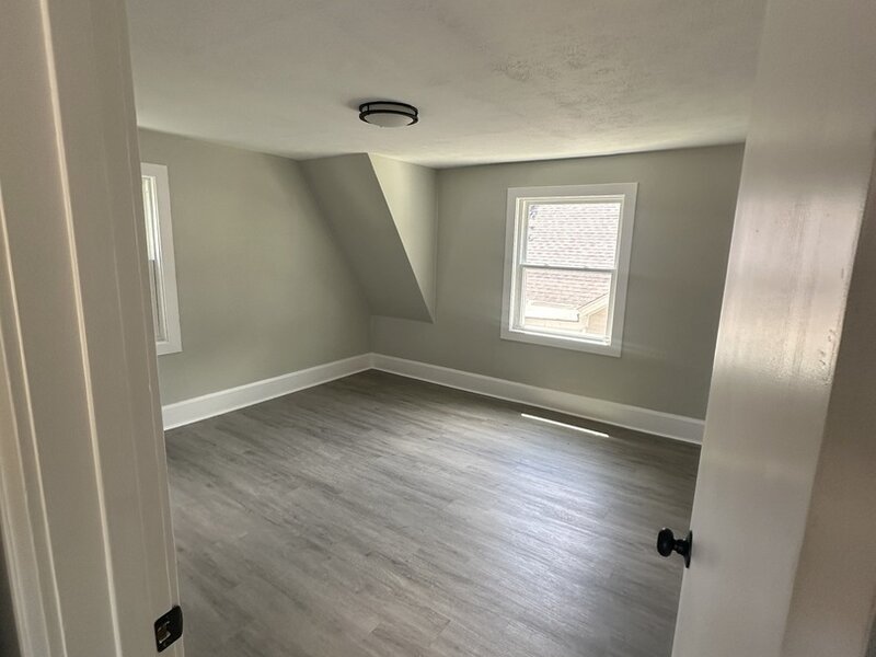 233 Oakwood Avenue Rockford IL 61101