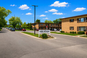 Photo of 39 King Arthur Court Northlake IL 60164 Unit 15