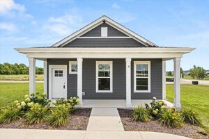 Photo of 3 Dogwood Way Ottawa IL 61350