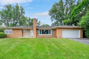 Photo of 16 63rd Street Willowbrook IL 60527