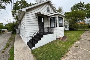 Photo of 353 E 146th Street Harvey IL 60426