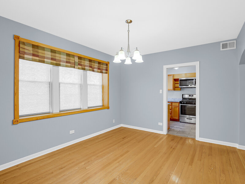 10433 S Hale Avenue Chicago IL 60643