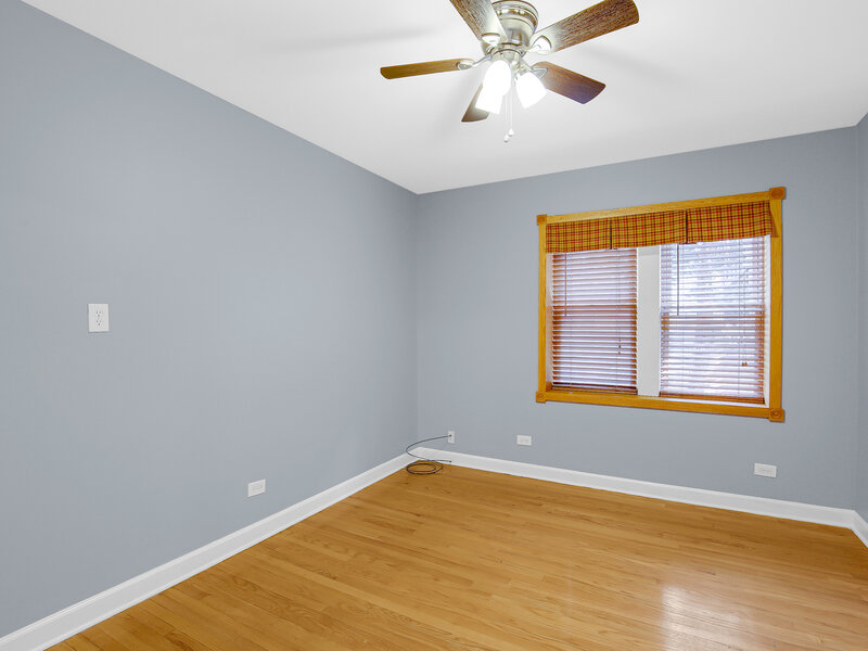 10433 S Hale Avenue Chicago IL 60643