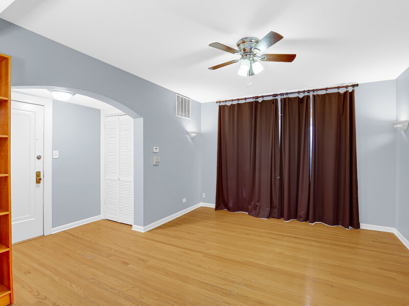 10433 S Hale Avenue Chicago IL 60643