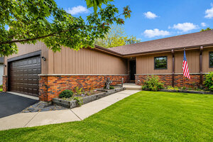 Photo of 1608 Walsh Drive Yorkville IL 60560