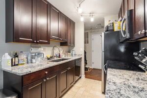 Photo of 5800 Oakwood Drive Lisle IL 60532 Unit 1B