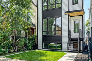 Photo of 1728 N Sawyer Avenue Chicago IL 60647