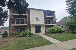 Photo of 2713 Northcreek Drive Woodridge IL 60517 Unit 2204