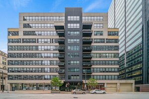 Photo of 130 S Canal Street Chicago IL 60606 Unit 803