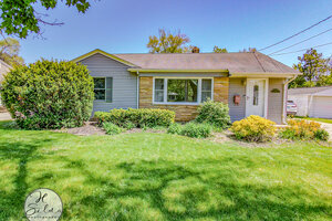 Photo of 401 Linn Avenue Crystal Lake IL 60014