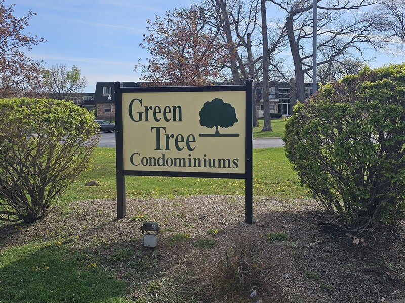 9958 S 84th Terrace Palos Hills IL 60465